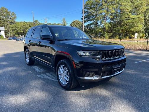 2023 Jeep Grand Cherokee LAREDO