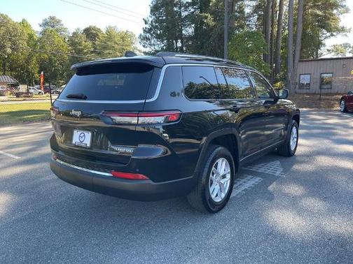 2023 Jeep Grand Cherokee LAREDO