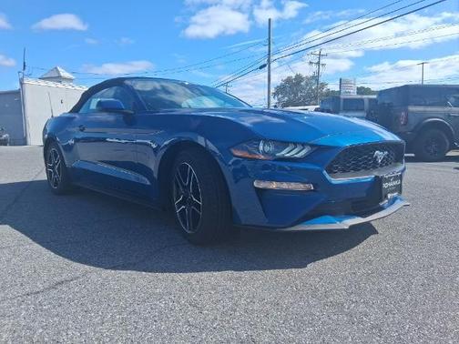 2023 Ford Mustang ECOBOOST PREMIUM