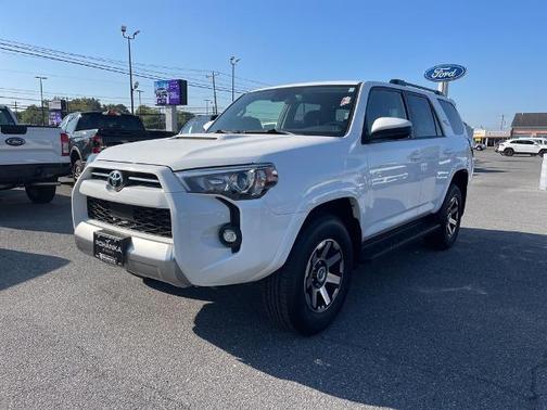 2024 Toyota 4Runner TRD OFF ROAD