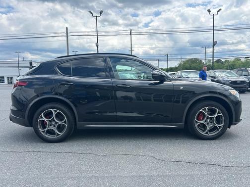 2022 Alfa Romeo Stelvio Ti