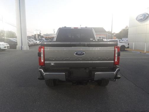 2024 Ford F-350 Lariat Super Duty