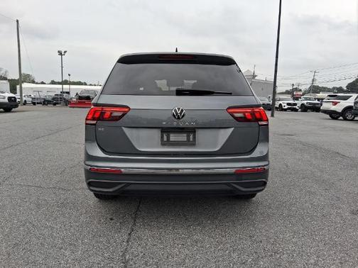 2023 Volkswagen Tiguan 2.0T SE