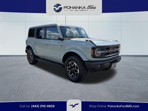 Cactus Green / Gray 2023 Ford Bronco Outer Banks