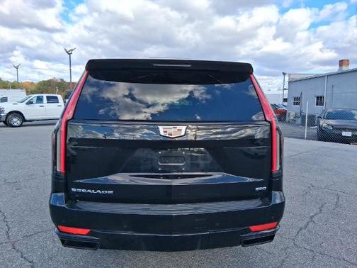 2024 Cadillac Escalade SPORT