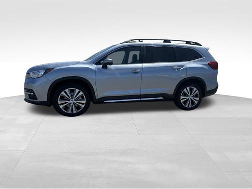 Ice Silver Metallic 2022 Subaru Ascent Limited 7-Passenger
