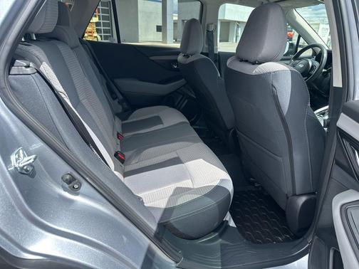 Ice Silver Metallic 2025 Subaru Outback Premium