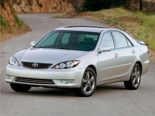 Silverf 2006 Toyota Camry Base
