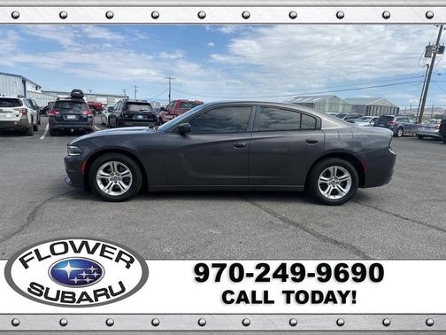 2017 Dodge Charger SE