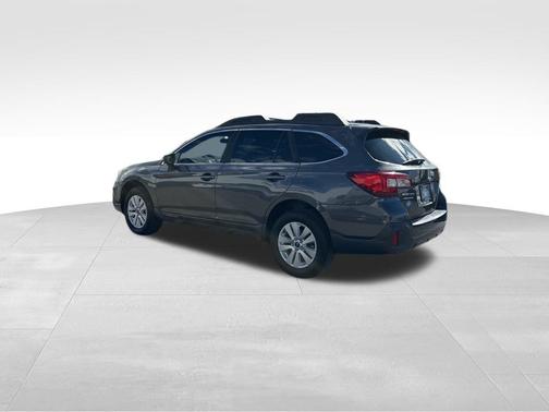 2018 Subaru Outback 2.5i