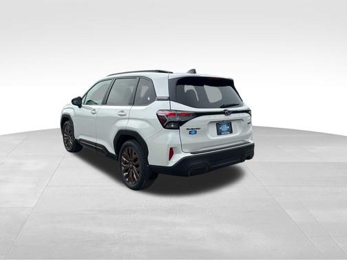 Crystal White Pearl 2026 Subaru Forester Sport