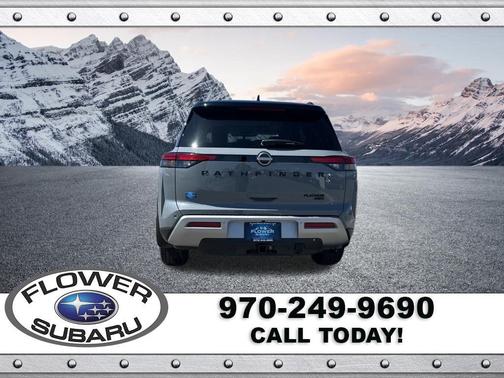 Solid Gray/Super Black 2025 Nissan Pathfinder Platinum