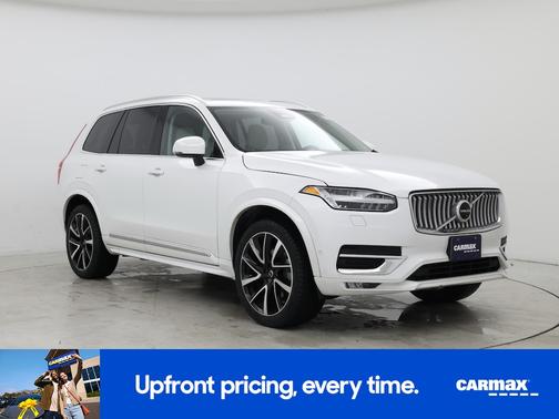 2023 Volvo XC90 B6 Plus