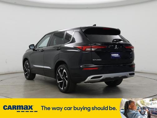 2023 Mitsubishi Outlander SE
