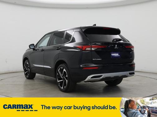 2023 Mitsubishi Outlander SE