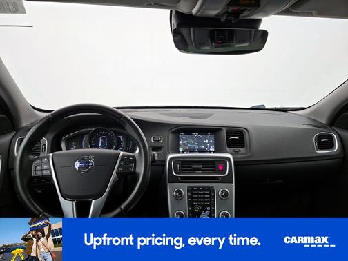 2017 Volvo V60 T5 Platinum