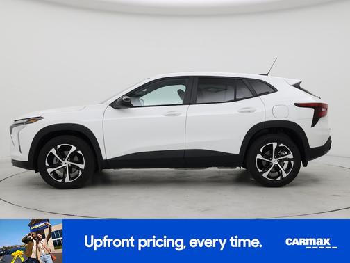 White 2025 Chevrolet Trax 1RS