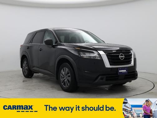 2024 Nissan Pathfinder S