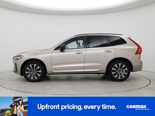 2023 Volvo XC60 B5 Plus Dark Theme