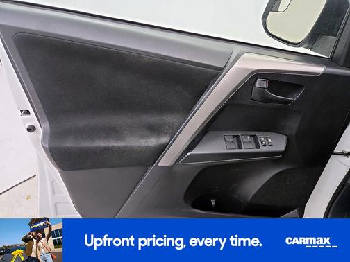 White 2017 Toyota RAV4 LE