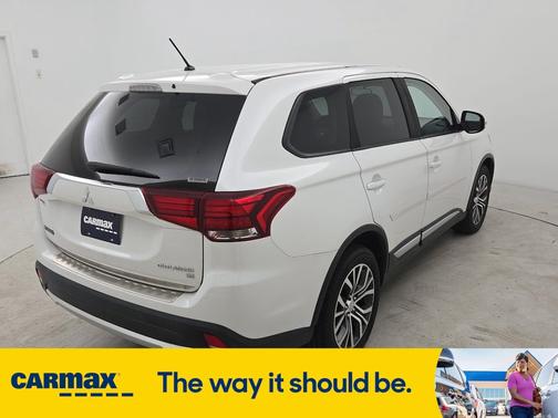 2016 Mitsubishi Outlander SE