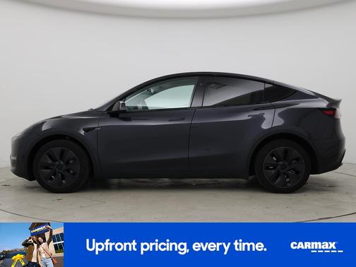 Gray 2024 Tesla Model Y Long Range