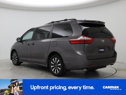 2019 Toyota Sienna LE