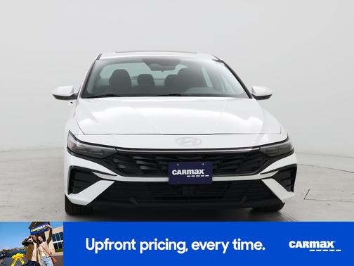 White 2024 Hyundai ELANTRA SEL