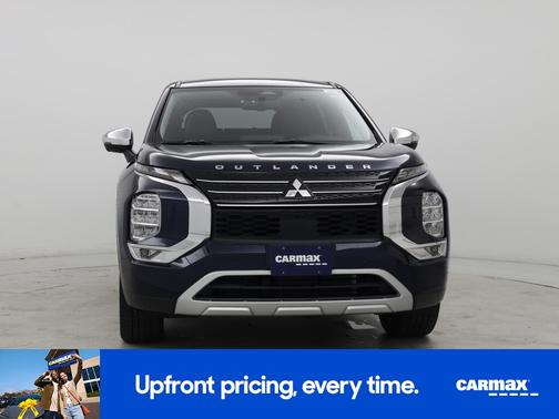 Blue 2024 Mitsubishi Outlander SE