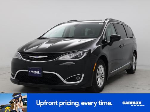 Black 2018 Chrysler Pacifica Touring L