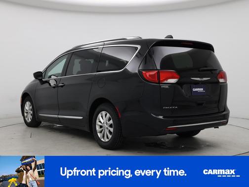 Black 2018 Chrysler Pacifica Touring L