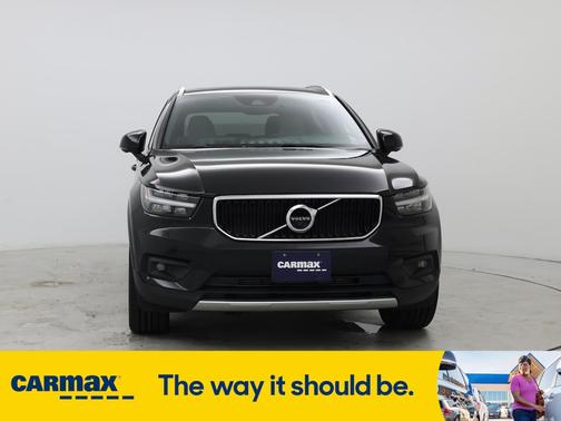 2020 Volvo XC40 T5 Momentum