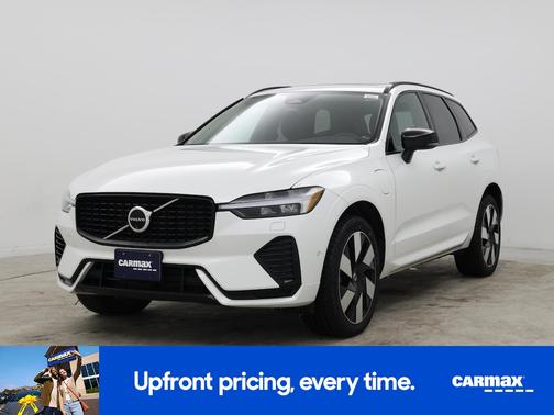 2024 Volvo XC60 Recharge Plug-In Hybrid T8 Plus Dark Theme