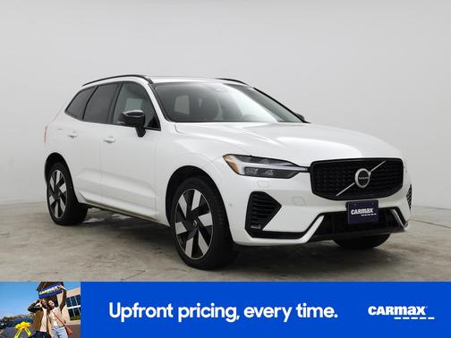 2024 Volvo XC60 Recharge Plug-In Hybrid T8 Plus Dark Theme