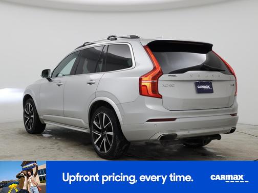 2018 Volvo XC90 T6 Momentum