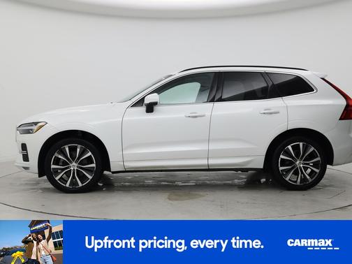 2022 Volvo XC60 B5 Momentum