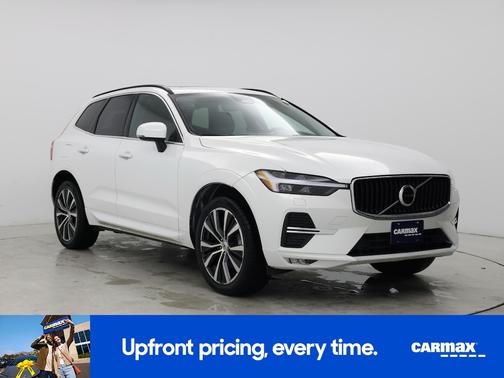 2022 Volvo XC60 B5 Momentum