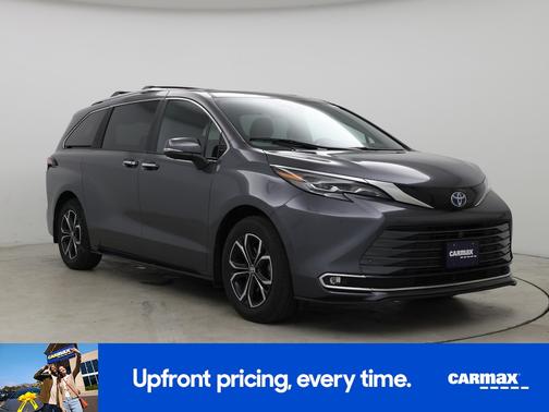 2025 Toyota Sienna Platinum