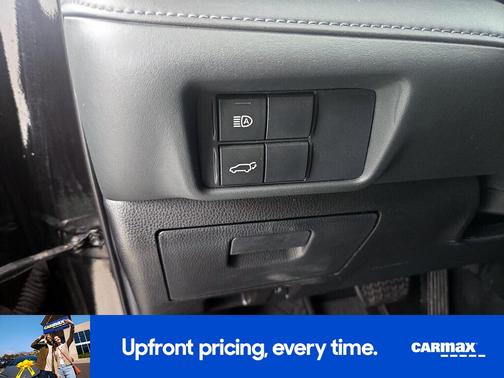 2020 Toyota Highlander LE