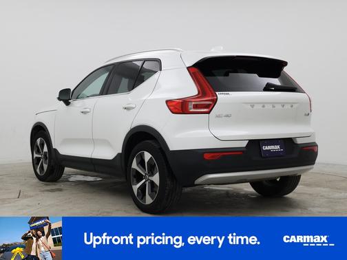 2023 Volvo XC40 B5 Plus Bright Theme