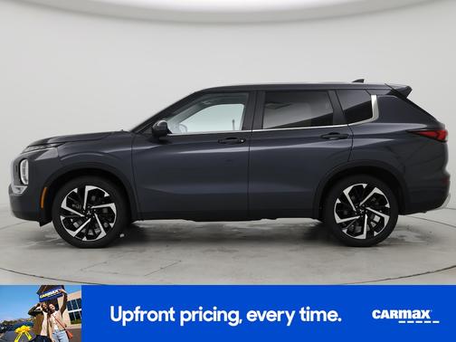 Gray 2024 Mitsubishi Outlander SE