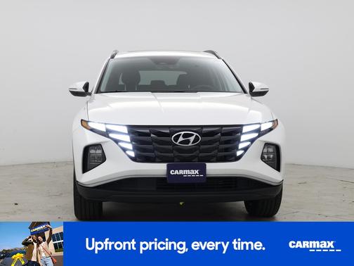 White 2023 Hyundai TUCSON SEL