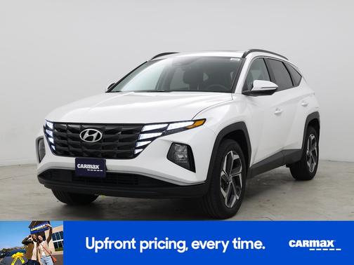 White 2023 Hyundai TUCSON SEL