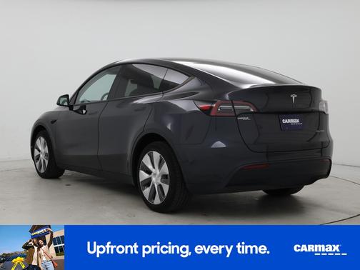 Gray 2024 Tesla Model Y Long Range