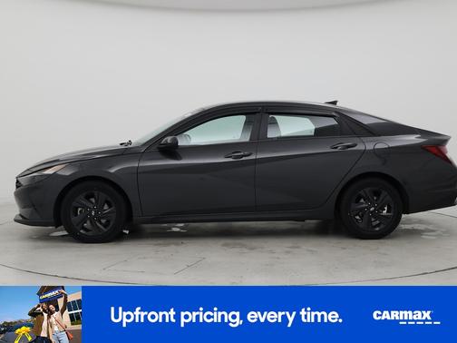 Gray 2022 Hyundai ELANTRA SEL