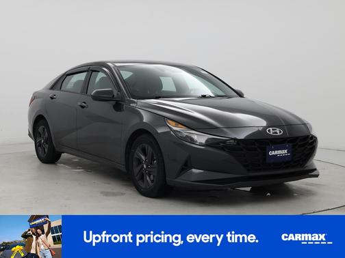 Gray 2022 Hyundai ELANTRA SEL