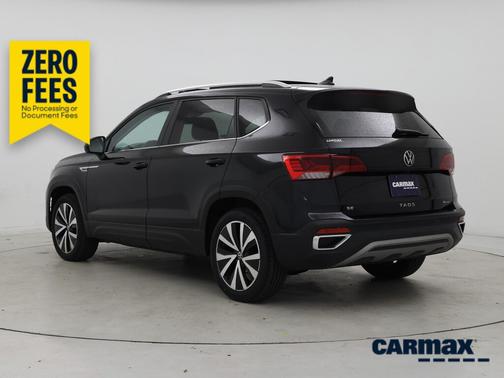 Gray 2022 Volkswagen Taos SE
