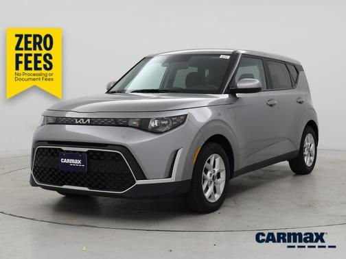 Silver 2024 Kia Soul LX