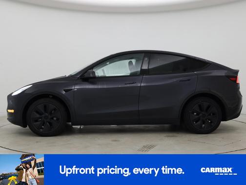 Gray 2024 Tesla Model Y Long Range