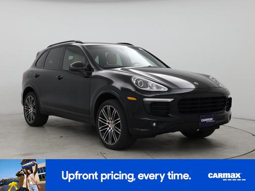 Black 2018 Porsche Cayenne Platinum